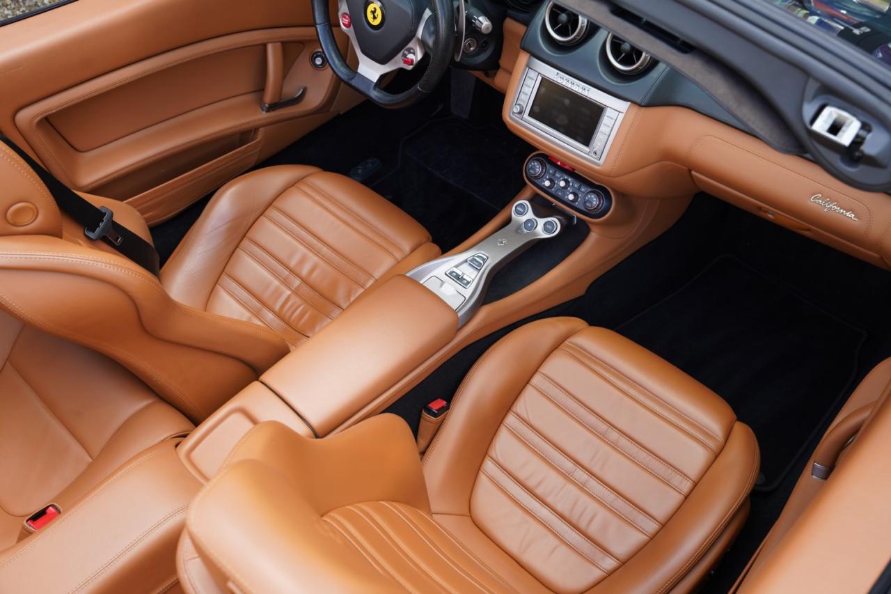 2010 Ferrari California 4.3 &ldquo;Tasteful Grigio Silverstone&rdquo;