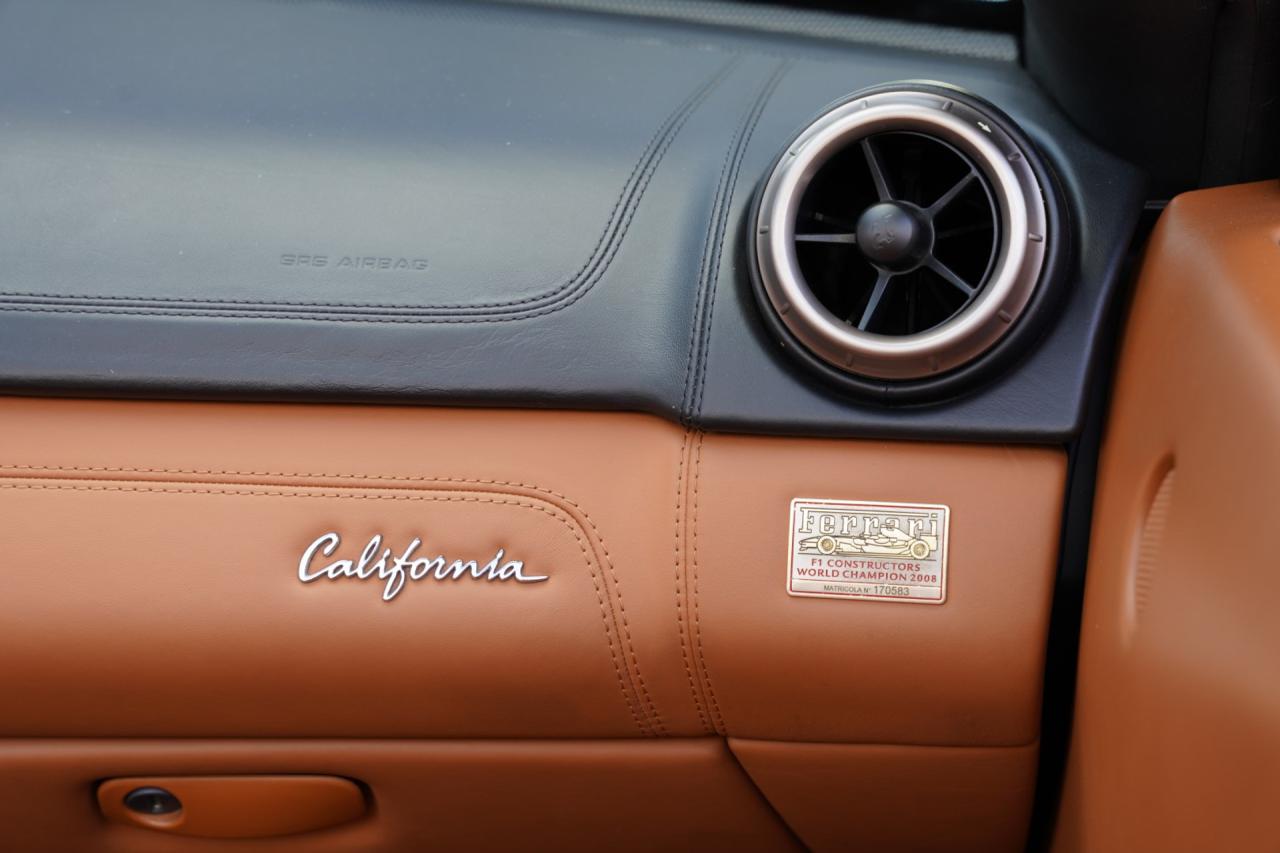 2010 Ferrari California 4.3 &ldquo;Tasteful Grigio Silverstone&rdquo;