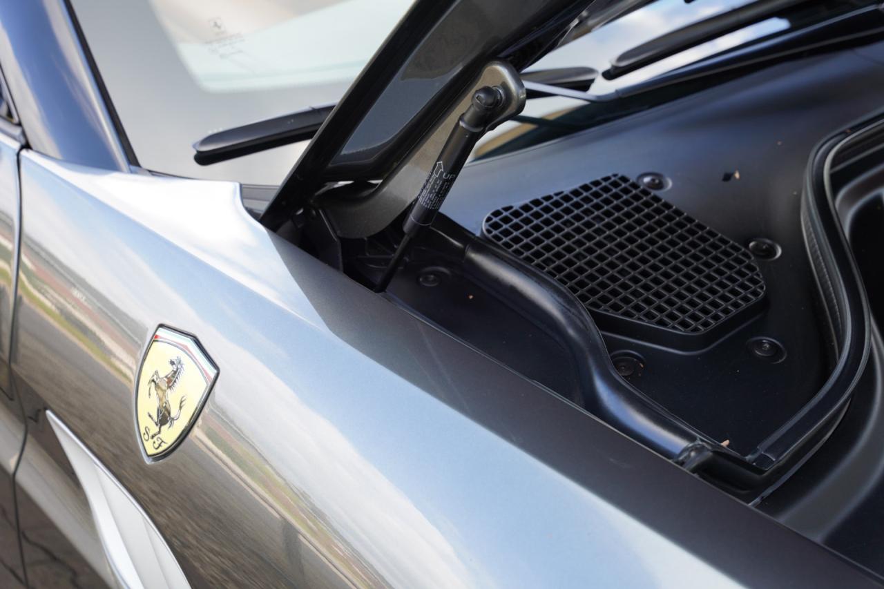 2010 Ferrari California 4.3 &ldquo;Tasteful Grigio Silverstone&rdquo;
