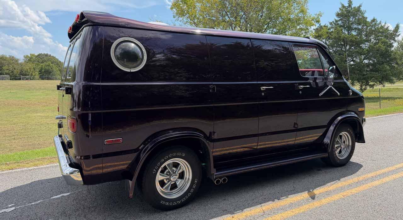 1977 Dodge CUSTOM