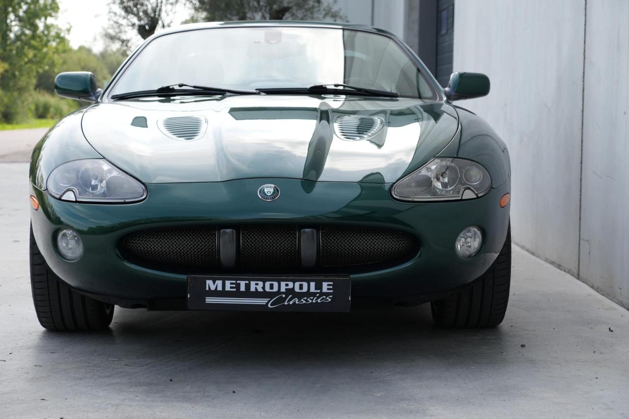 2003 Jaguar XKR