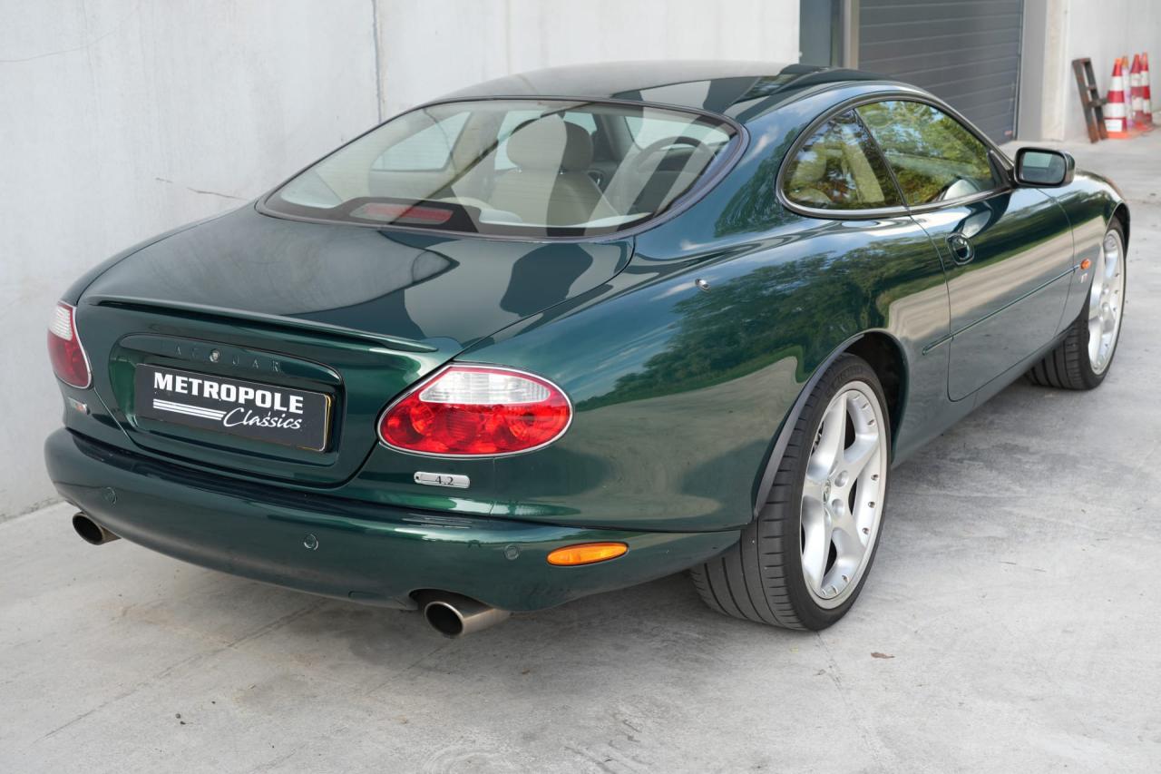 2003 Jaguar XKR