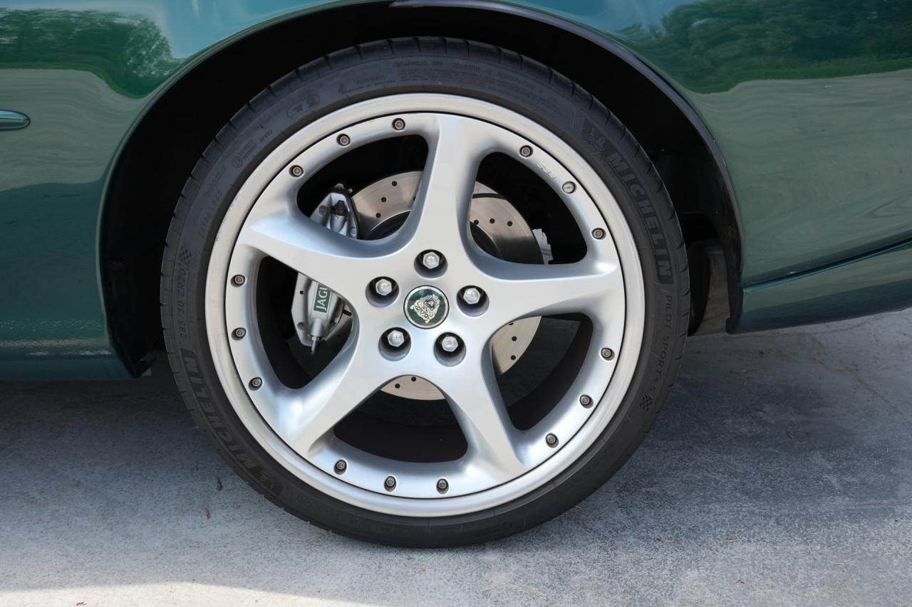 2003 Jaguar XKR