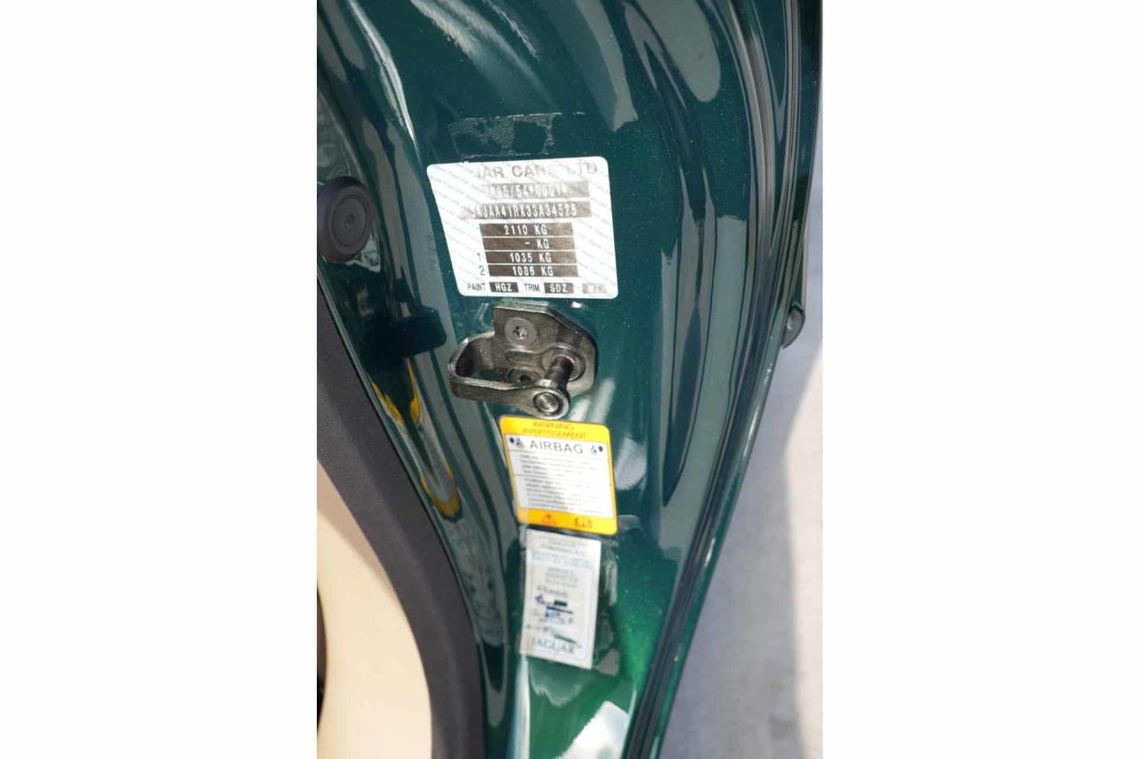 2003 Jaguar XKR