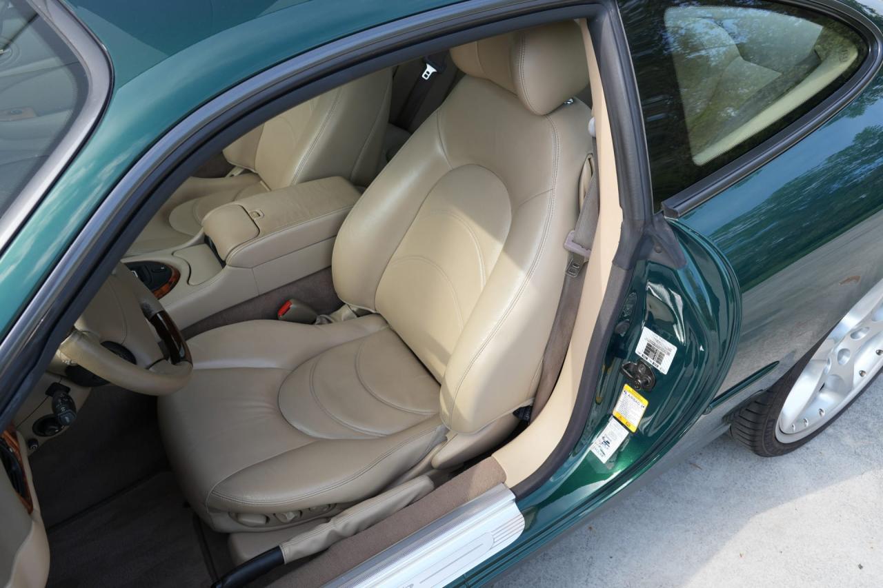 2003 Jaguar XKR