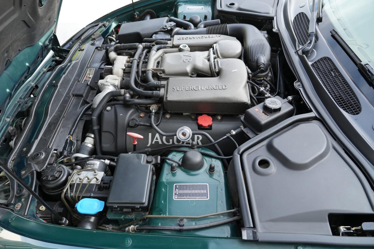 2003 Jaguar XKR