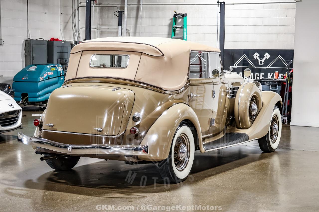 1935 Auburn 851