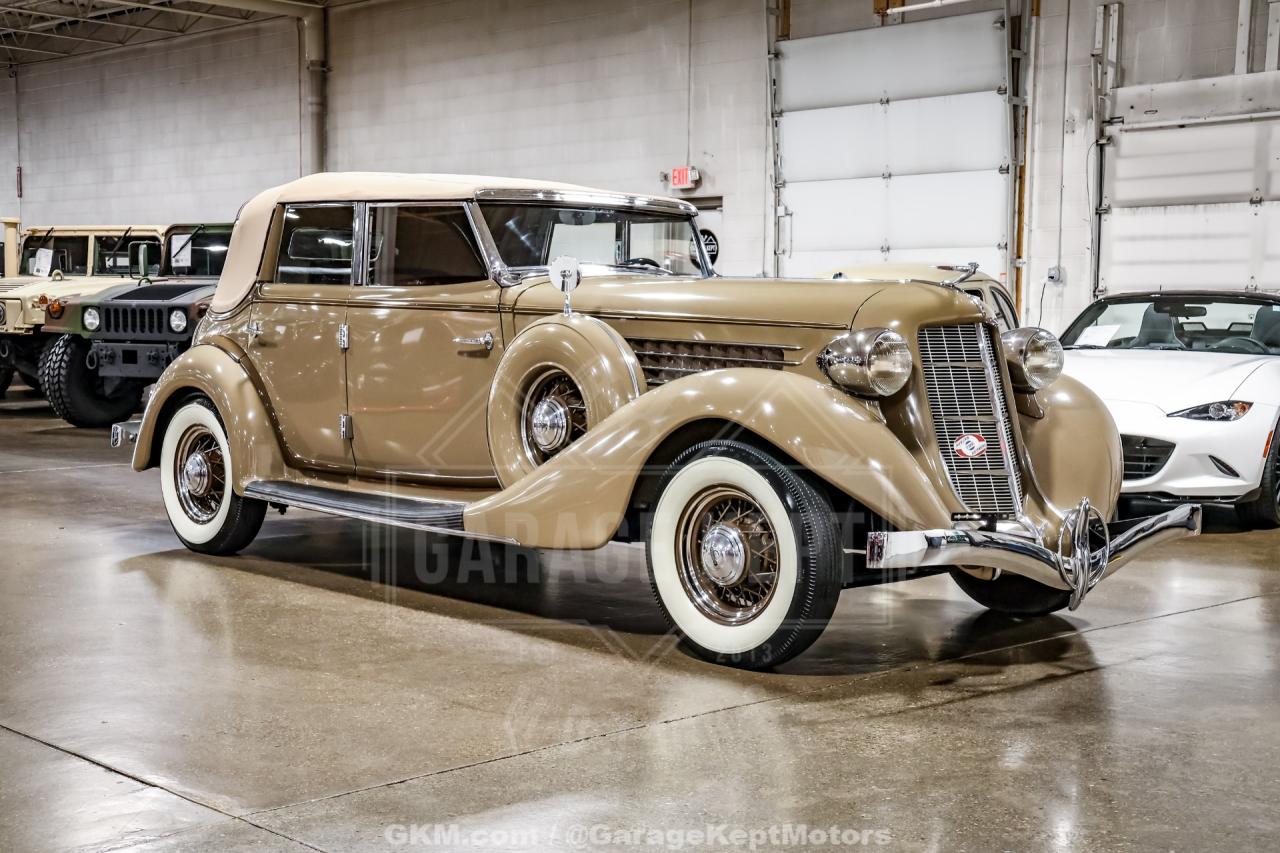 1935 Auburn 851