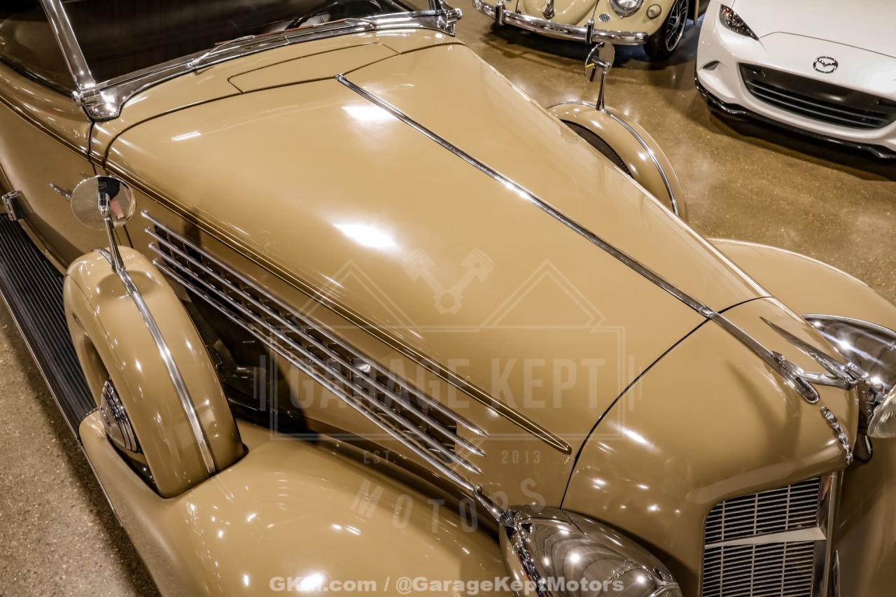 1935 Auburn 851