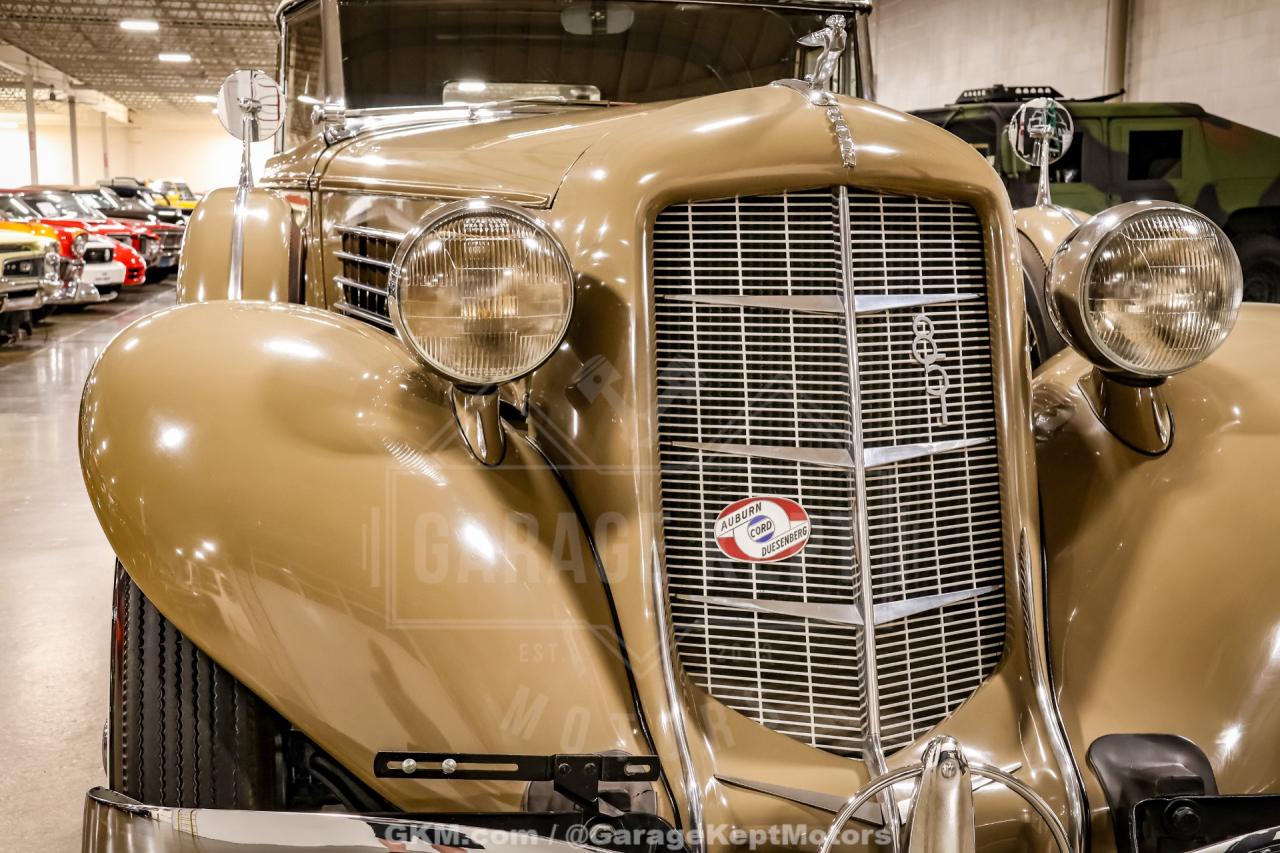 1935 Auburn 851