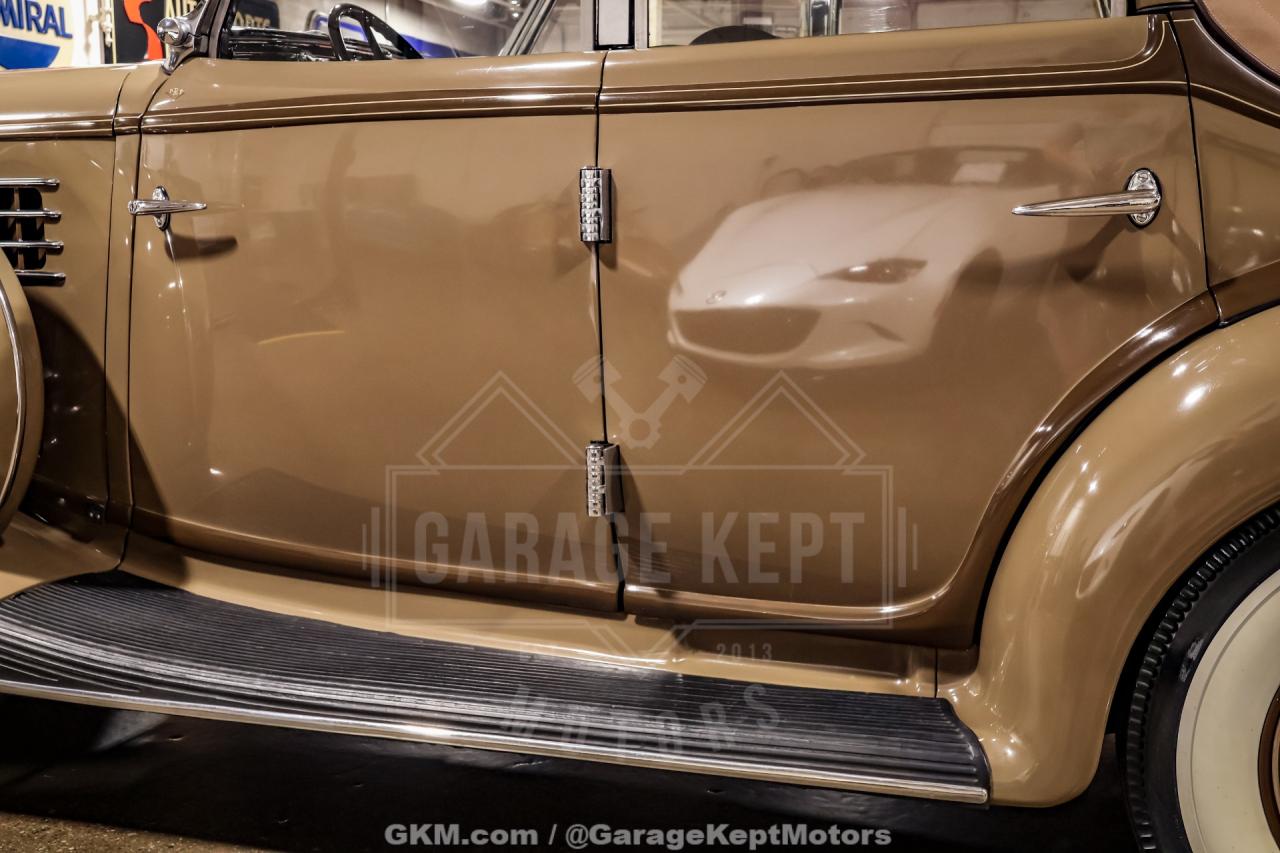 1935 Auburn 851