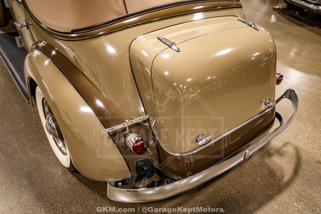 1935 Auburn 851
