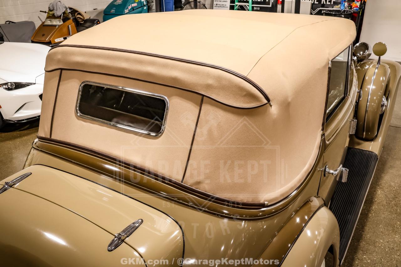 1935 Auburn 851