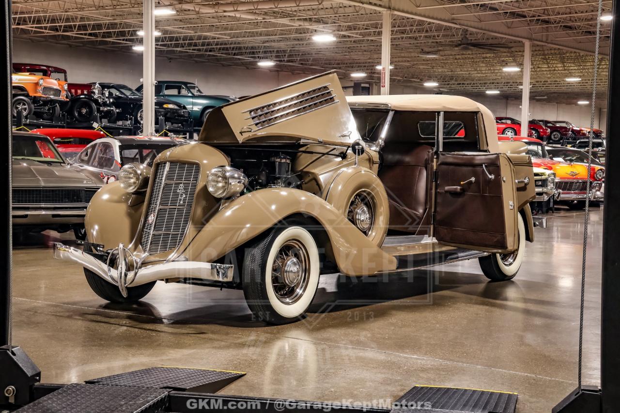 1935 Auburn 851