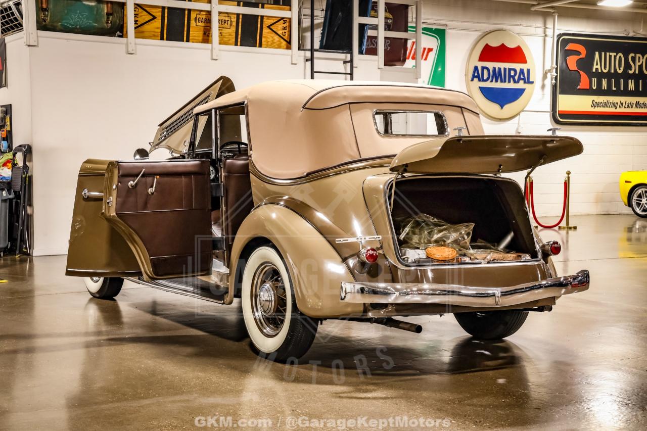 1935 Auburn 851