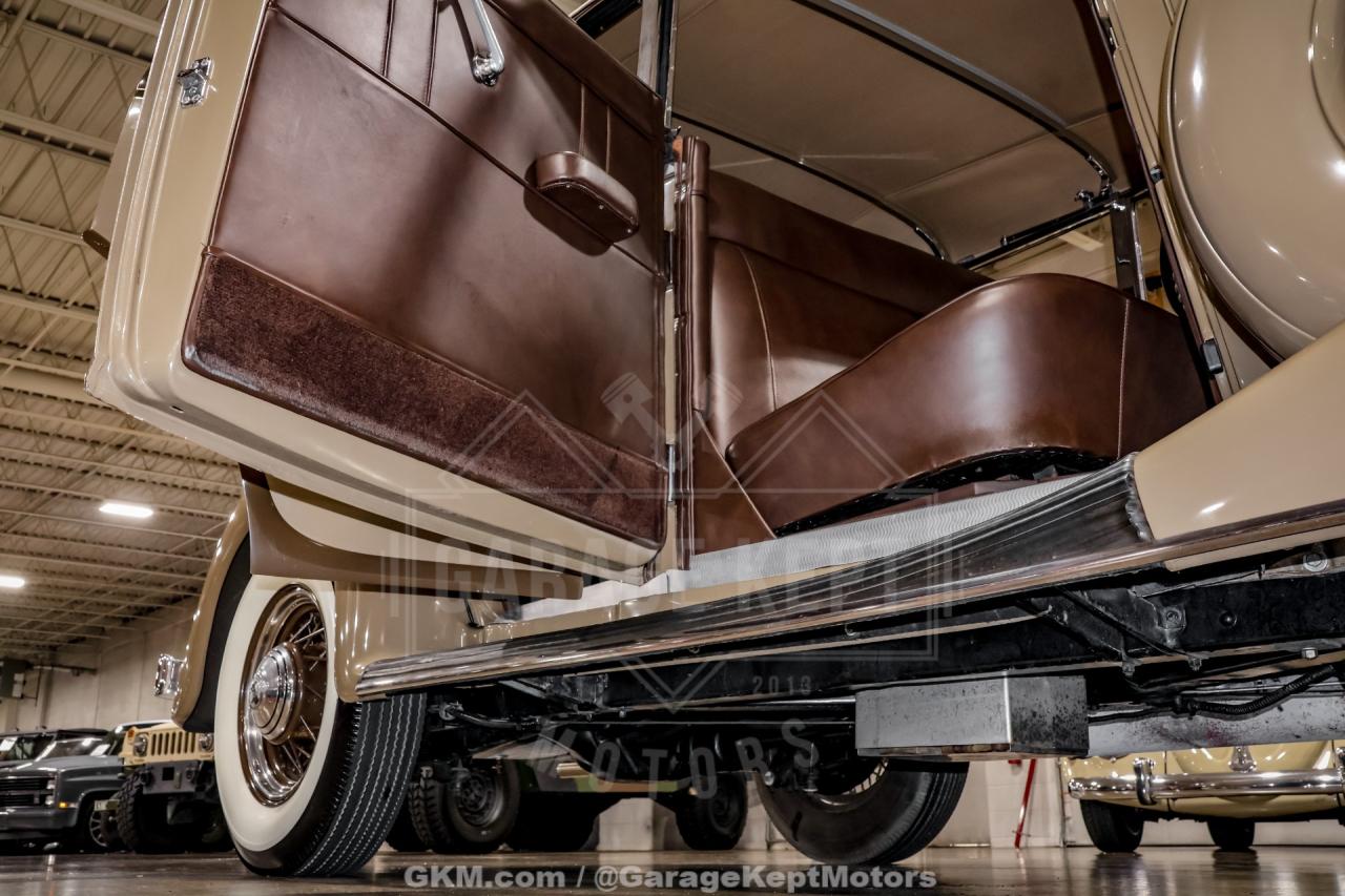1935 Auburn 851