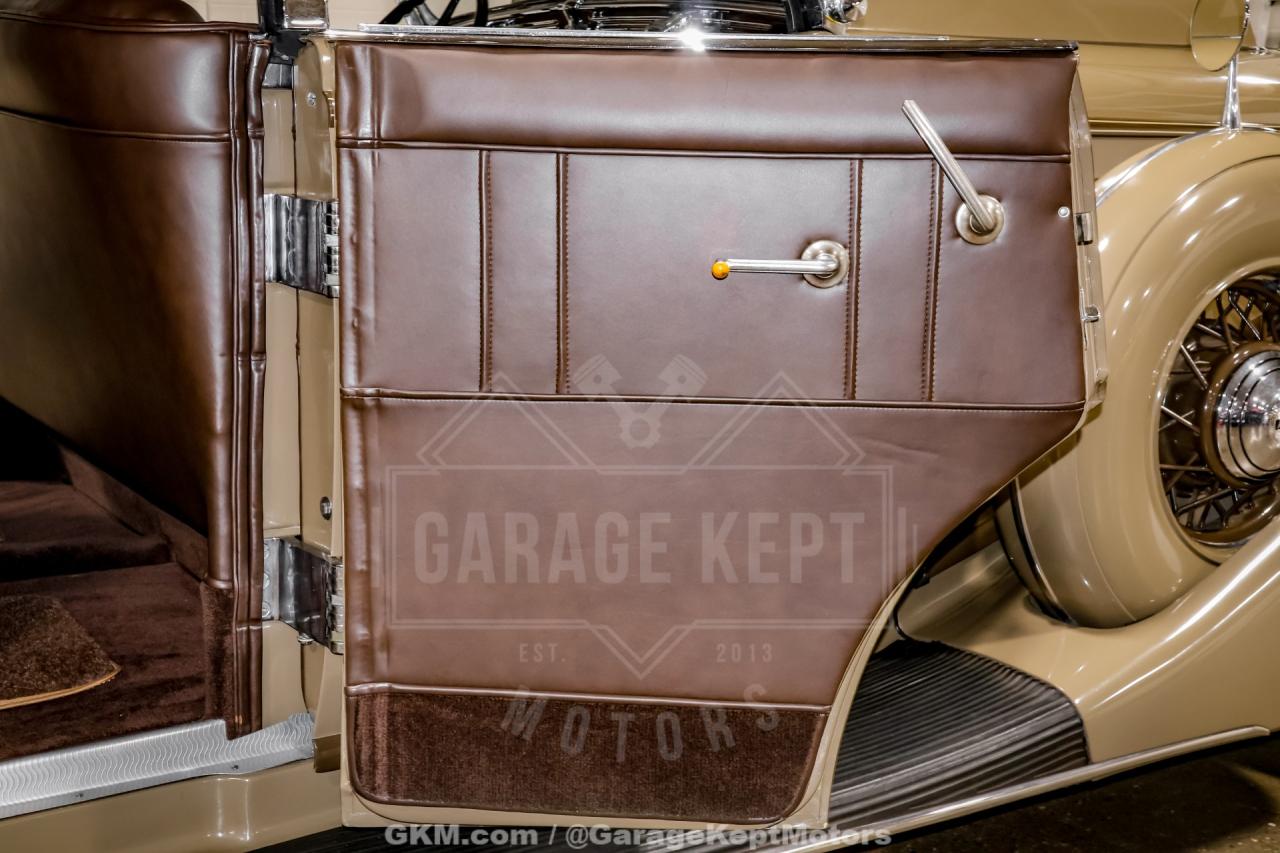 1935 Auburn 851