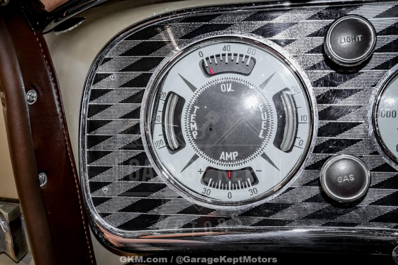 1935 Auburn 851