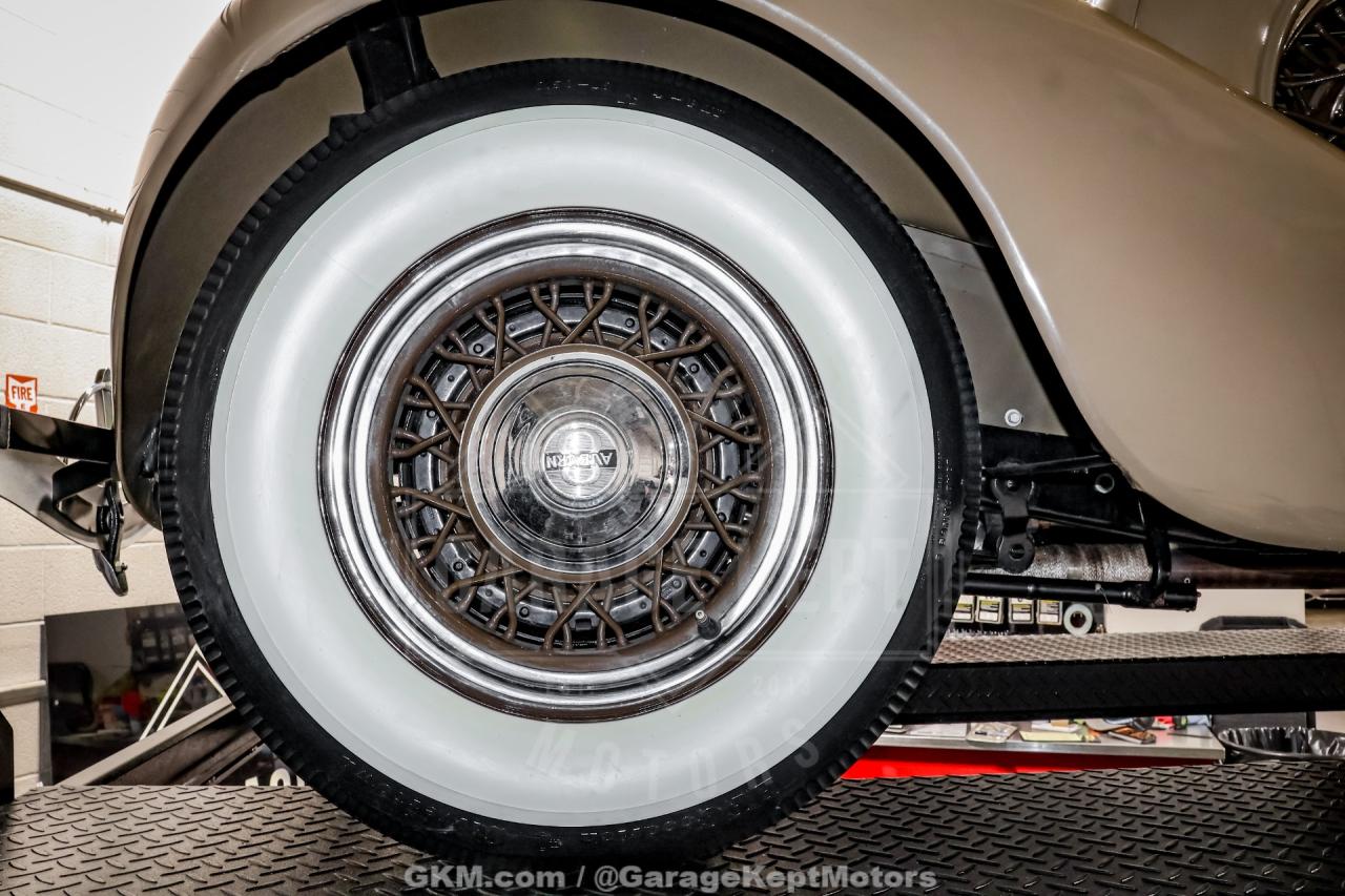 1935 Auburn 851
