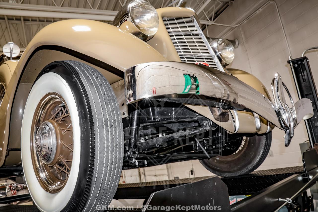 1935 Auburn 851