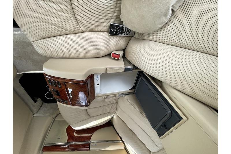 2004 Maybach 57
