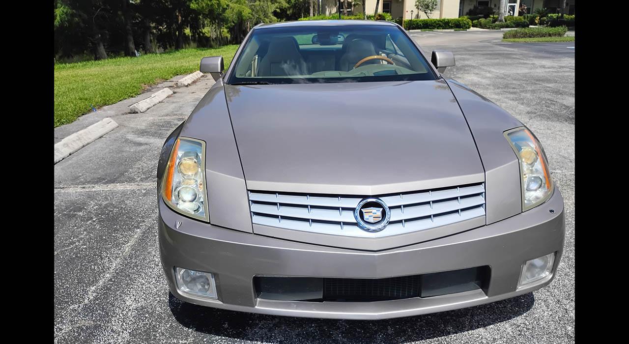 2005 Cadillac XLR ROADSTER