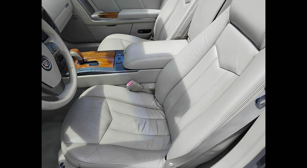 2005 Cadillac XLR ROADSTER