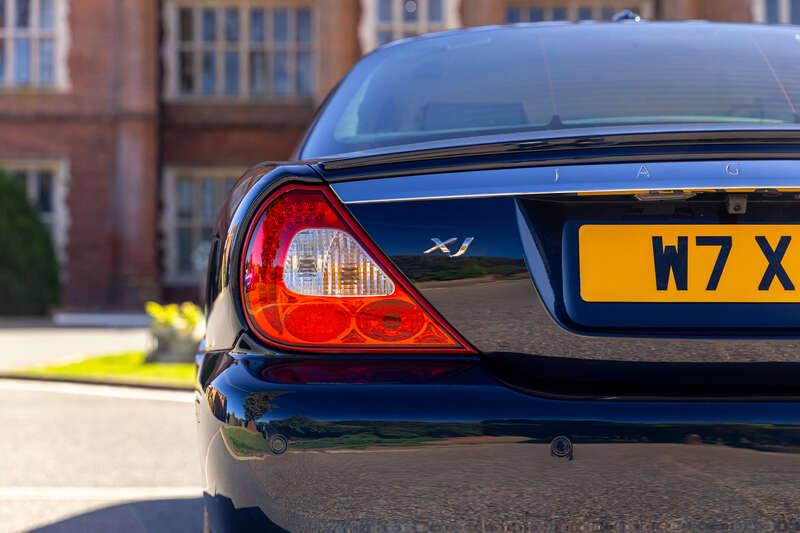 2008 Jaguar XJR