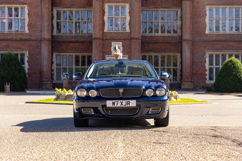 2008 Jaguar XJR