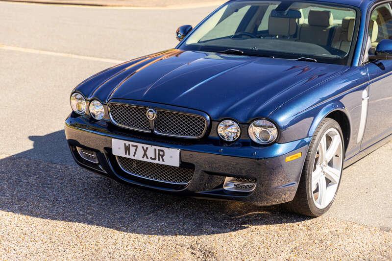 2008 Jaguar XJR