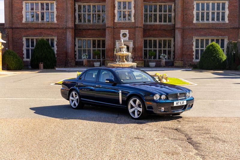 2008 Jaguar XJR