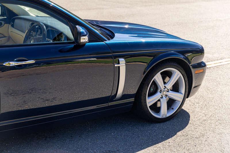 2008 Jaguar XJR