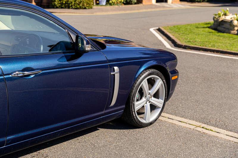 2008 Jaguar XJR