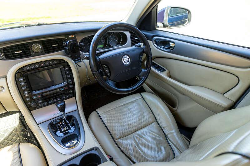2008 Jaguar XJR