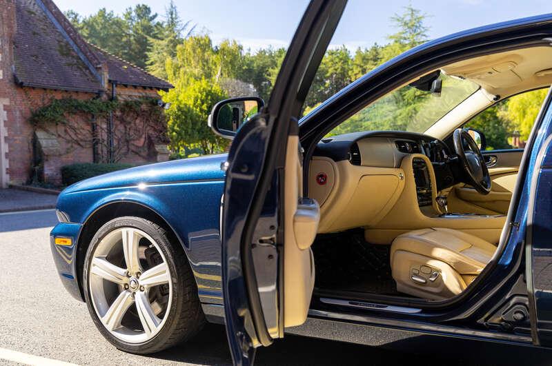 2008 Jaguar XJR