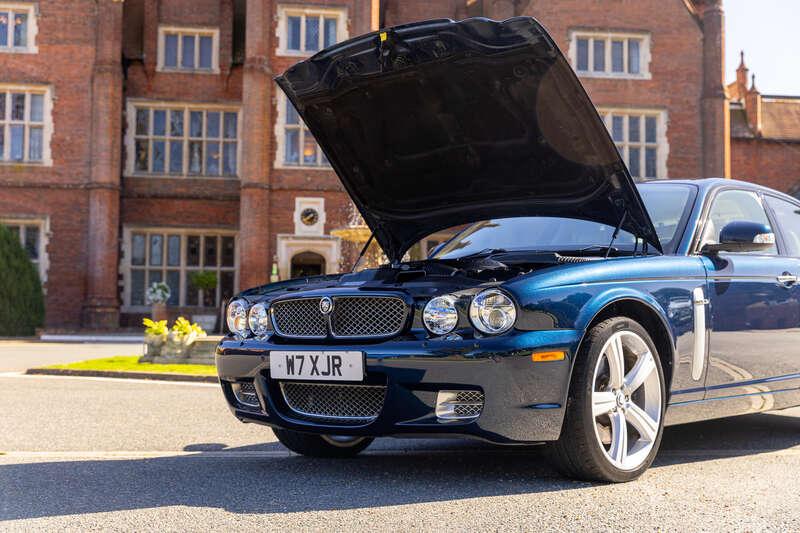2008 Jaguar XJR