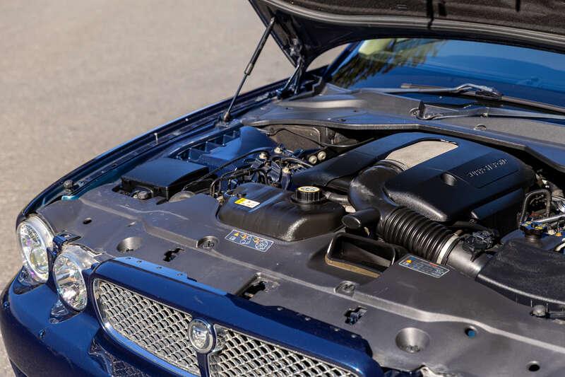 2008 Jaguar XJR