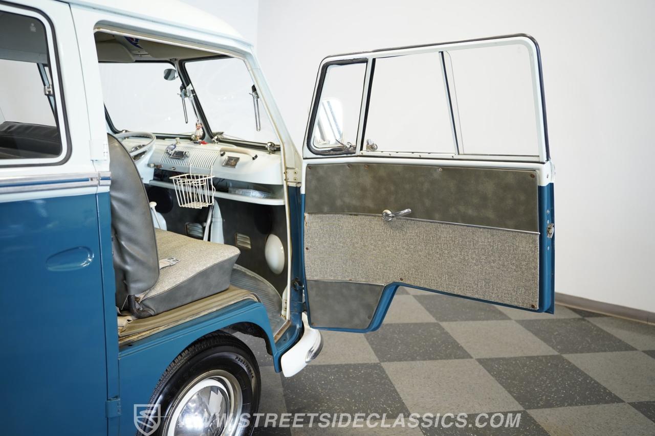 1965 Volkswagen Type 2 13 Window Deluxe Bus