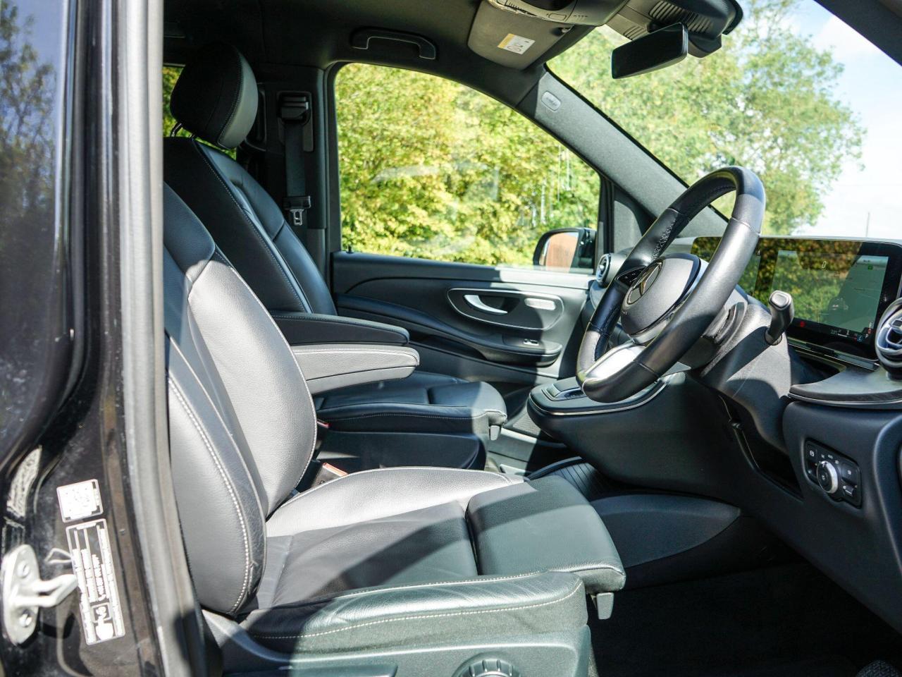 2025 Mercedes - Benz 2.0 V300d Premium G-Tronic+ Euro 6 (s/s) 5dr (8 Seat Extra Long)