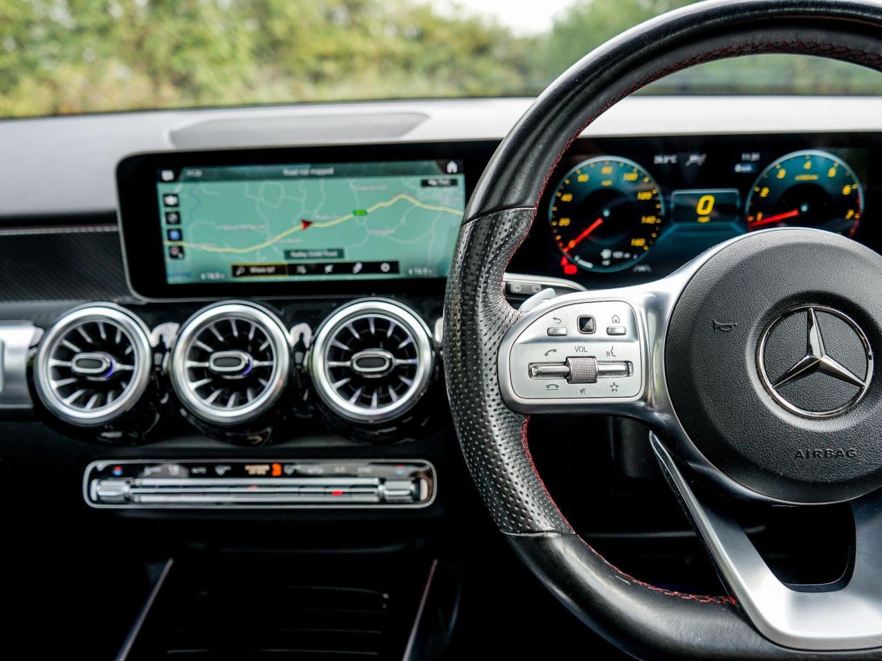 2022 Mercedes - Benz 1.3 GLB200 AMG Line (Premium Plus 2) 7G-DCT Euro 6 (s/s) 5dr