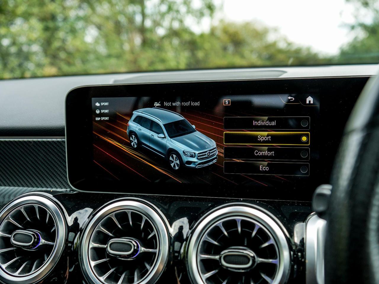 2022 Mercedes - Benz 1.3 GLB200 AMG Line (Premium Plus 2) 7G-DCT Euro 6 (s/s) 5dr