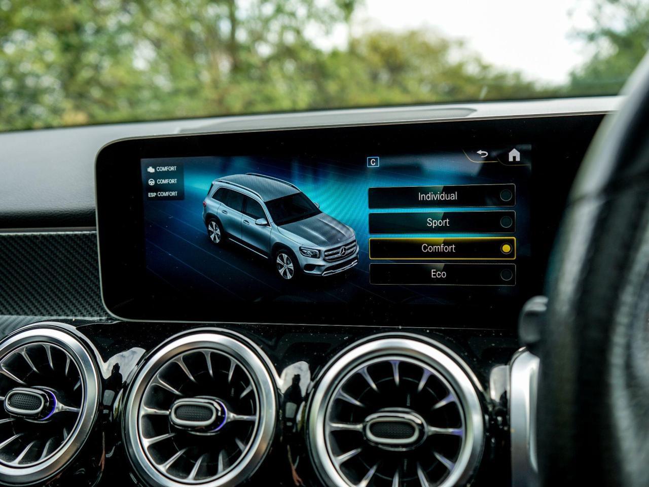 2022 Mercedes - Benz 1.3 GLB200 AMG Line (Premium Plus 2) 7G-DCT Euro 6 (s/s) 5dr