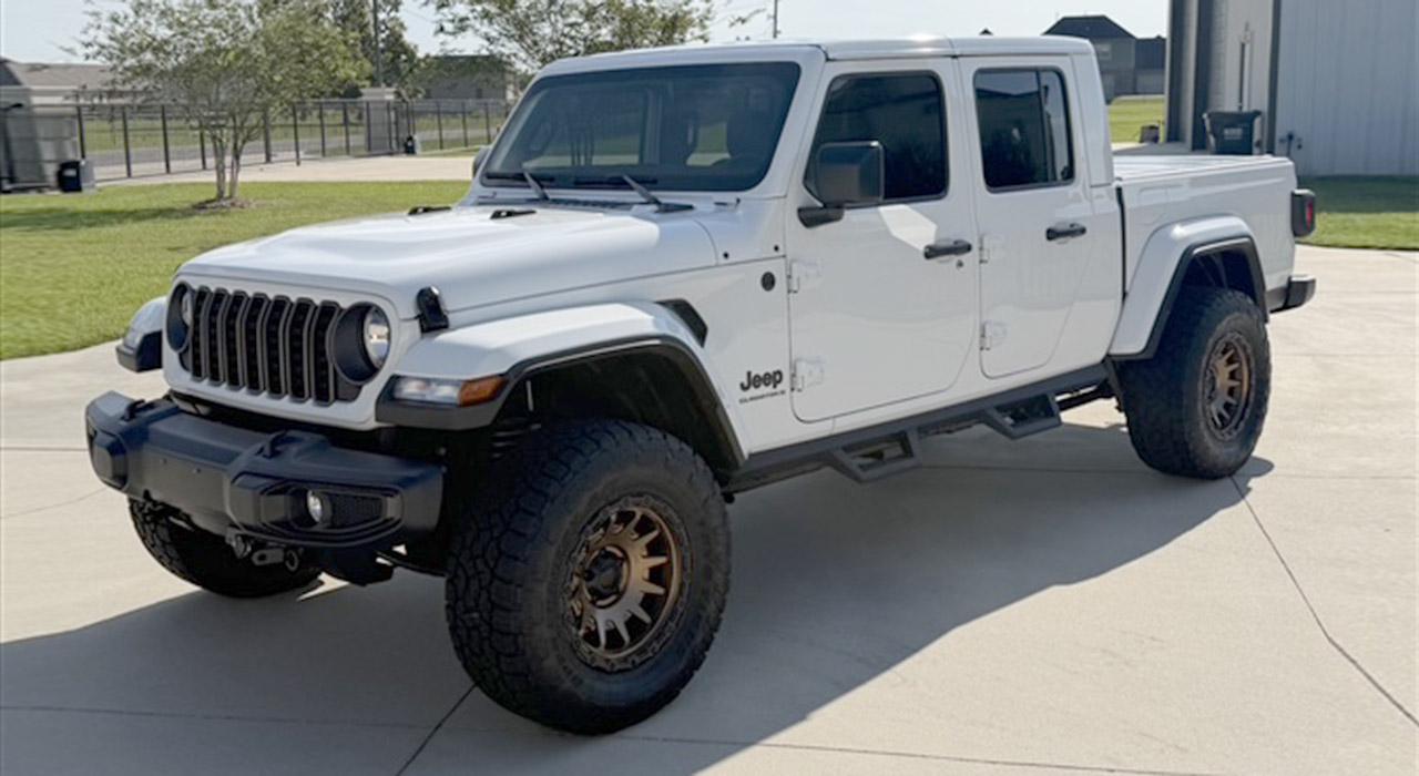2025 Jeep GLADIATOR SPORT