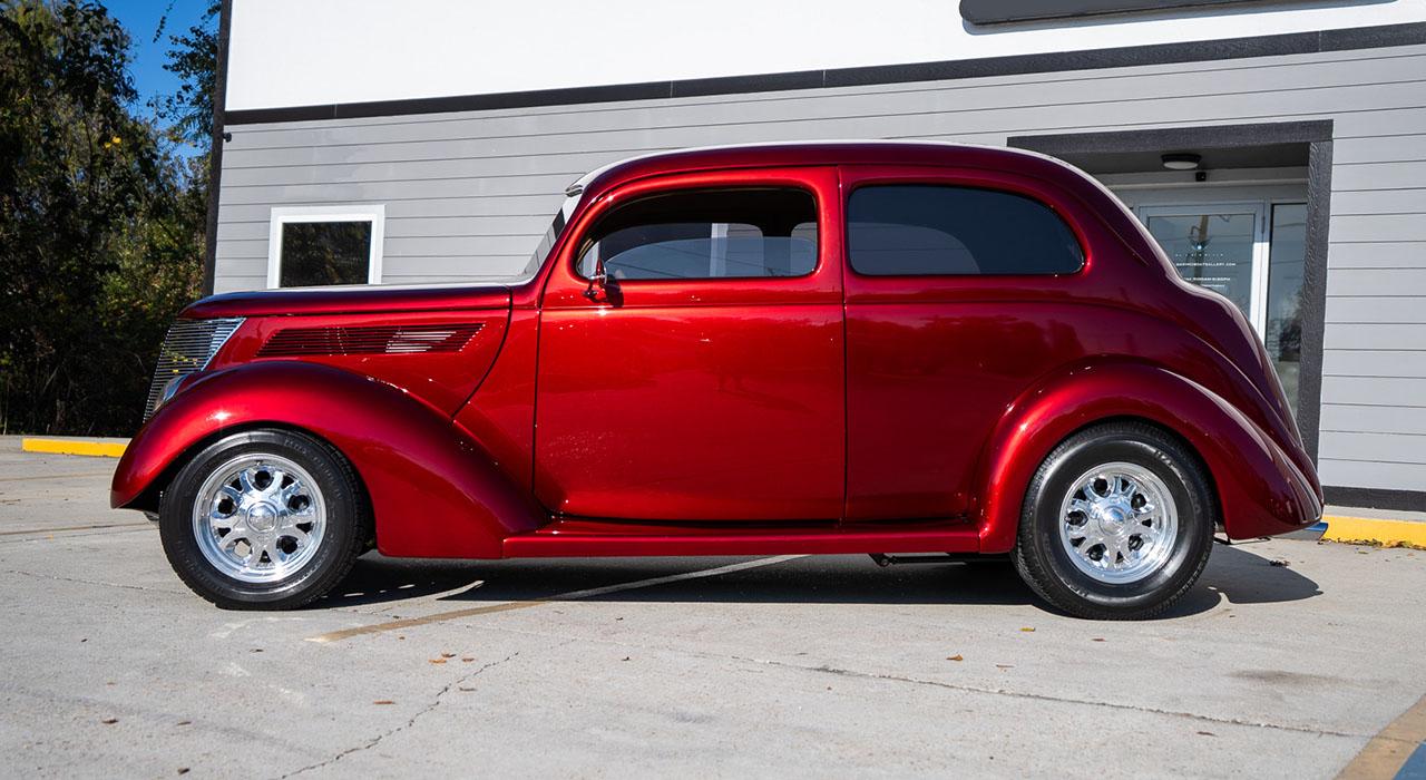 1937 Ford Tudor