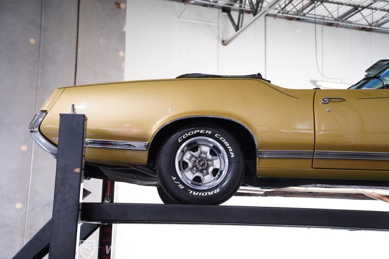 1971 Oldsmobile Cutlass Convertible