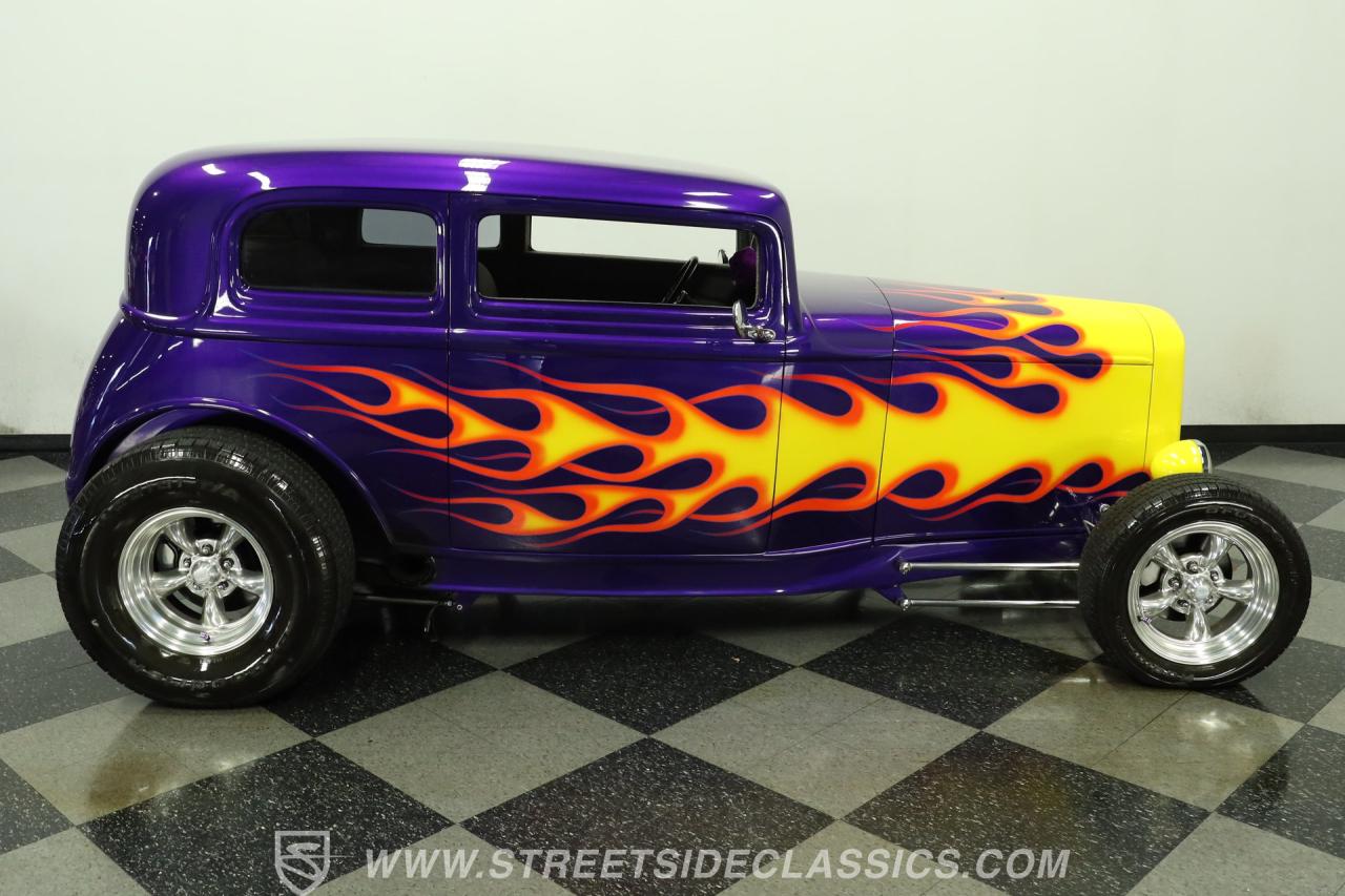 1932 Ford Victoria