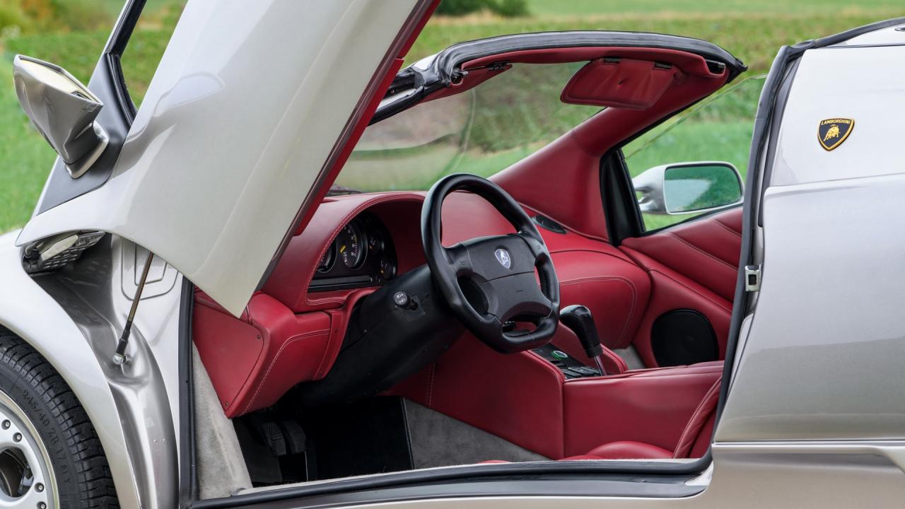 1998 Lamborghini Diablo VT Roadster