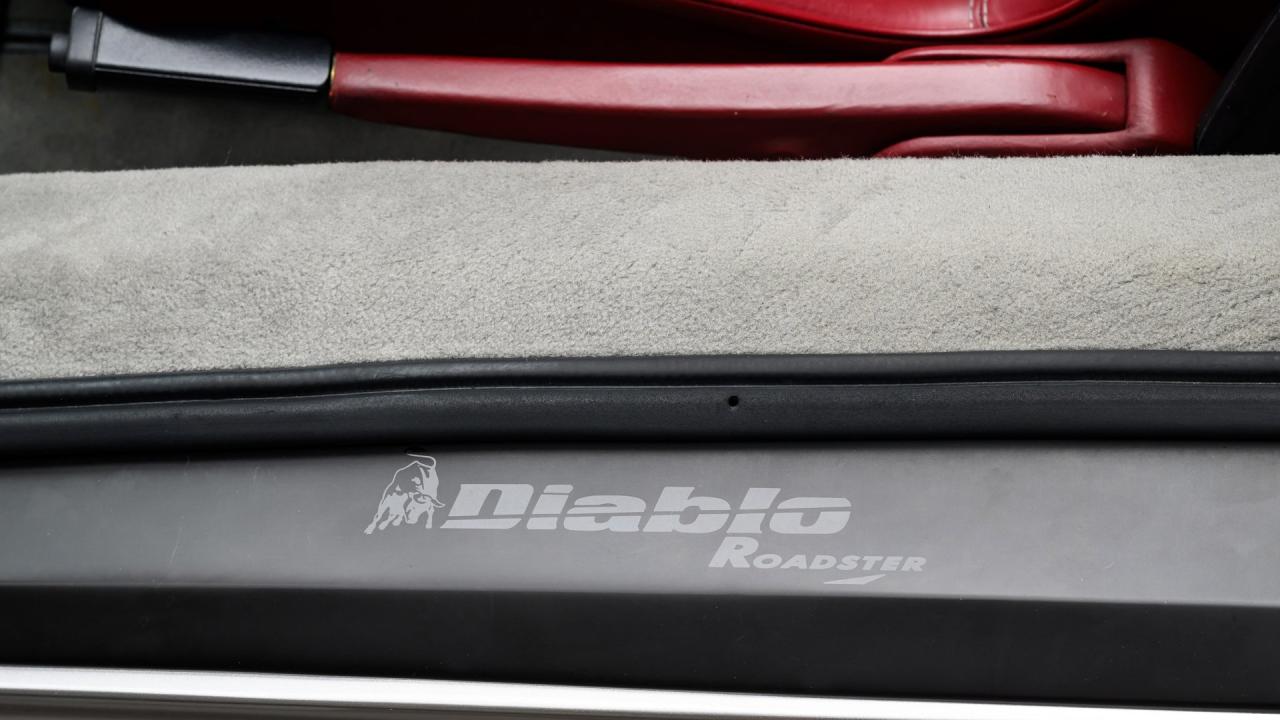 1998 Lamborghini Diablo VT Roadster