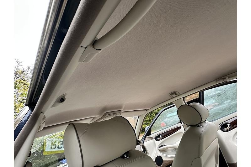 2002 Jaguar V8 Xj SE  LWB
