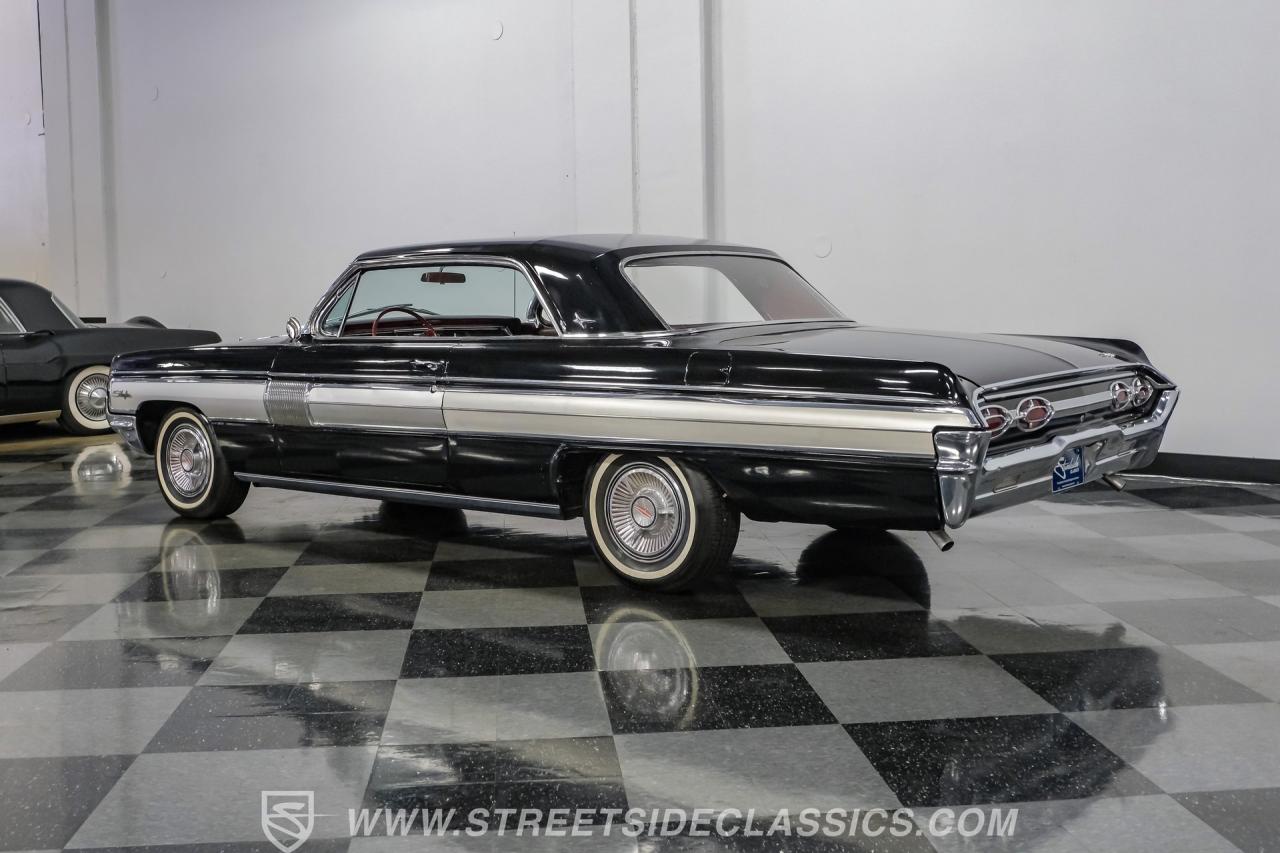 1962 Oldsmobile Starfire